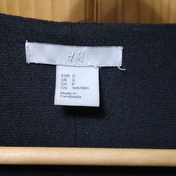 Women's H&M Dress - Picture 6 of 10